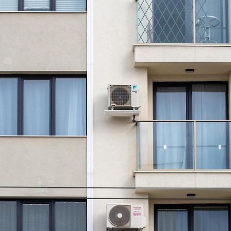 Sunny 1Bdr Apartment Near Center Sofia Exteriör bild